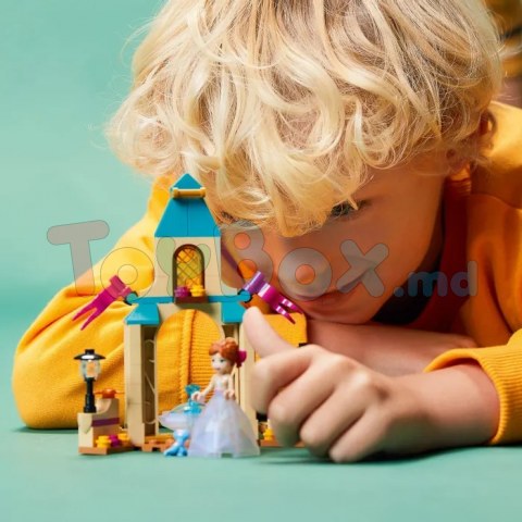 Lego Disney 43198 Конструктор Двор замка Анны