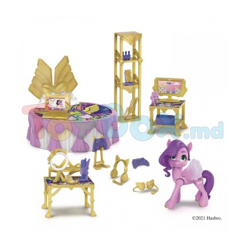 My Little Pony F3883 Игровой набор Королевская спальня Принцессы Петалс с сюрпризом